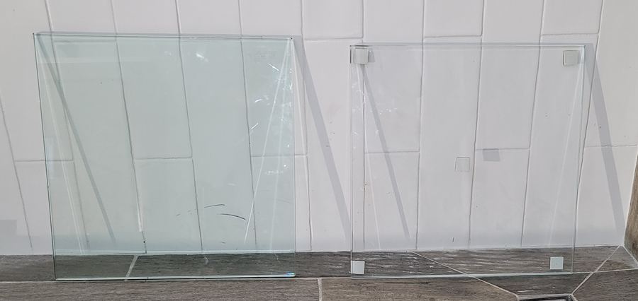 Clear glass on the left, Starphire ultra-clear glass on the right, side by side for comparison
